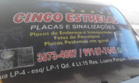Cinco estrelas placas e sinalização